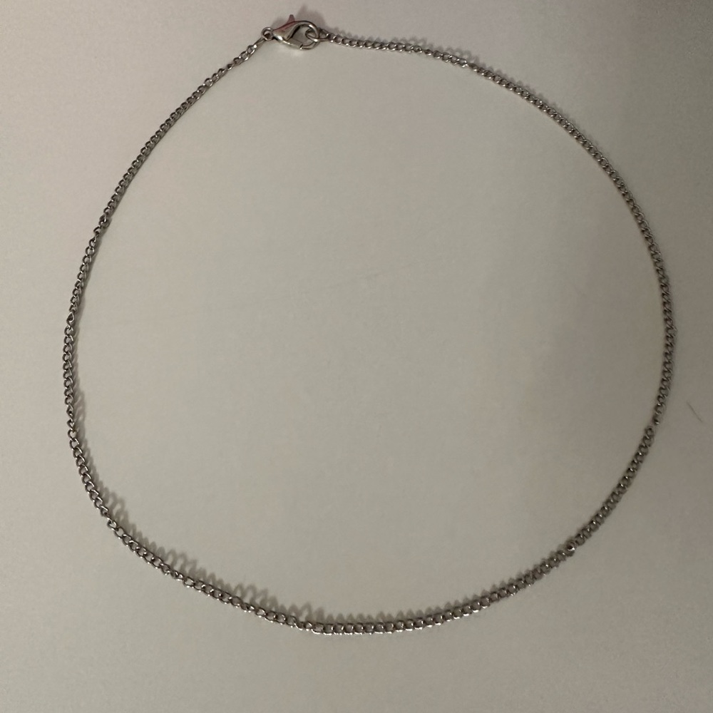 Simple Silver Chain Necklace.